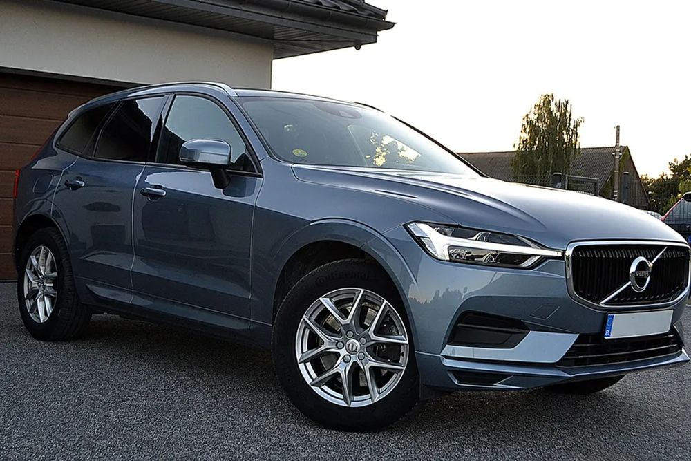 Volvo XC60 II D4 AWD Geartronic Momentum 2017