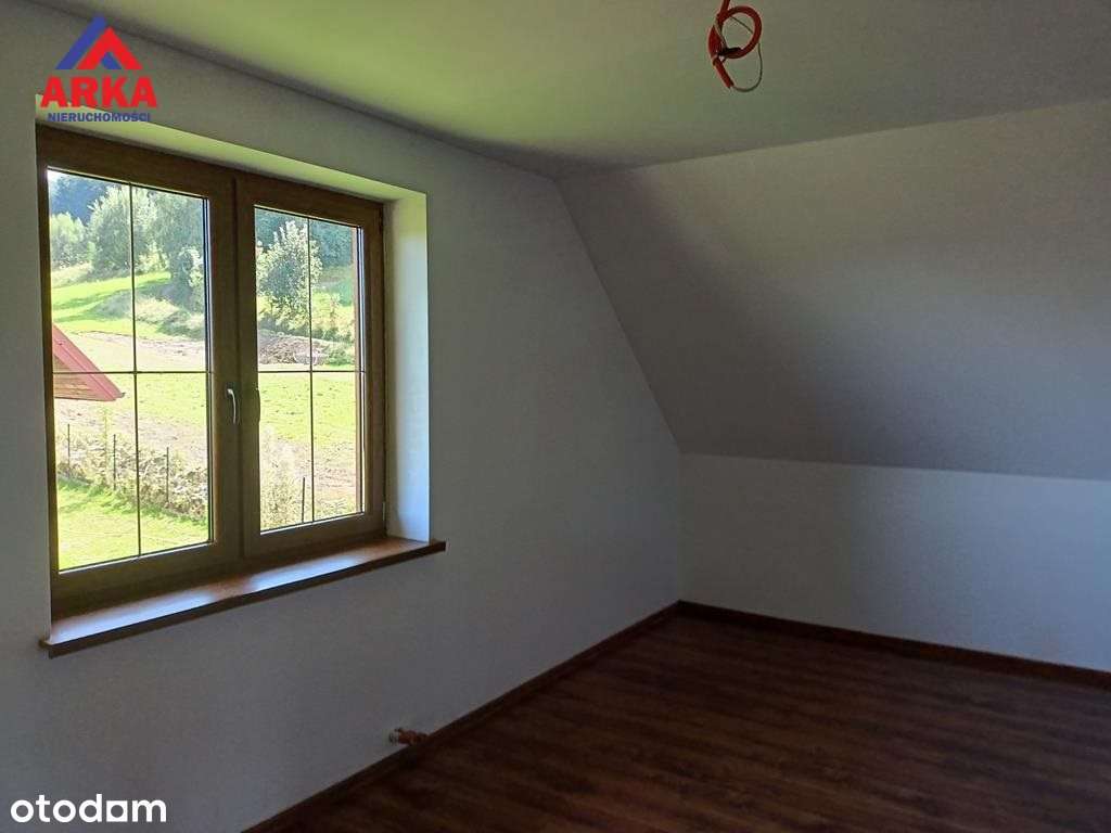 Dom na widokowej działce w Tymbarku-11