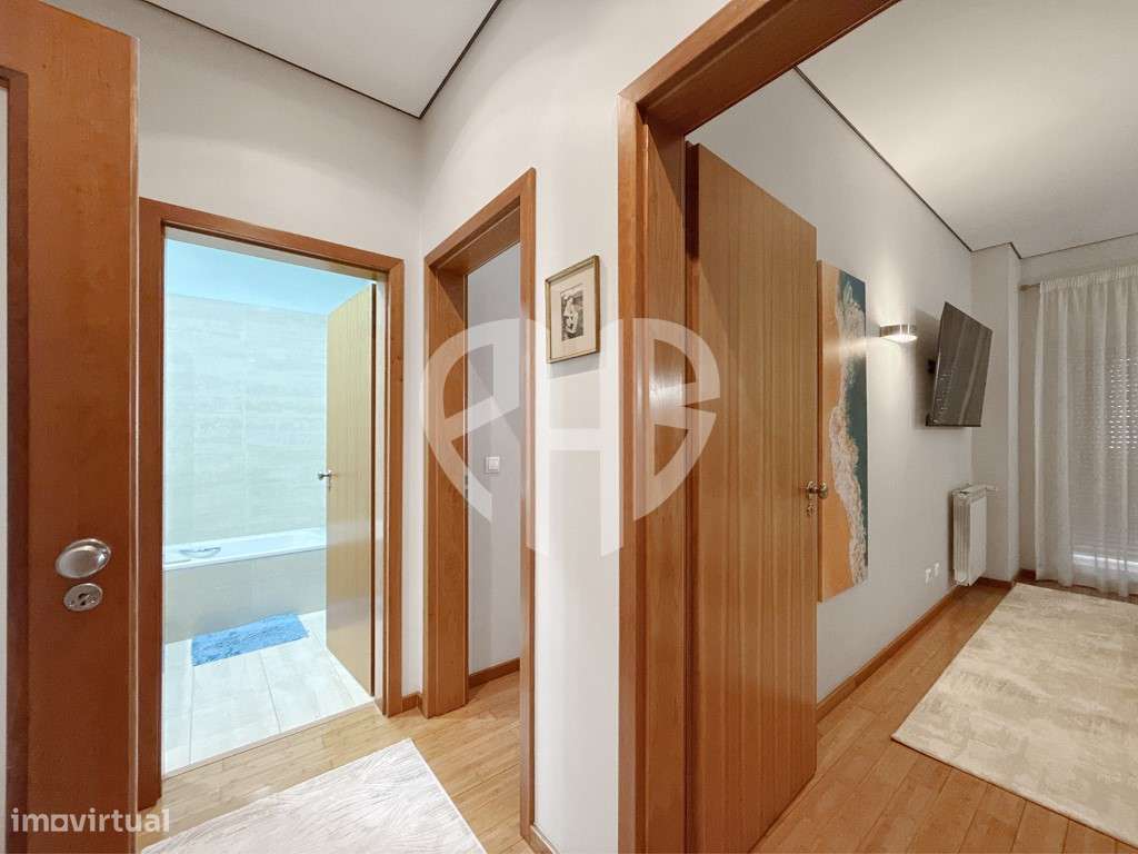 Apartamento T3+1 Duplex C/Terraço 250m2 // Condominio-20