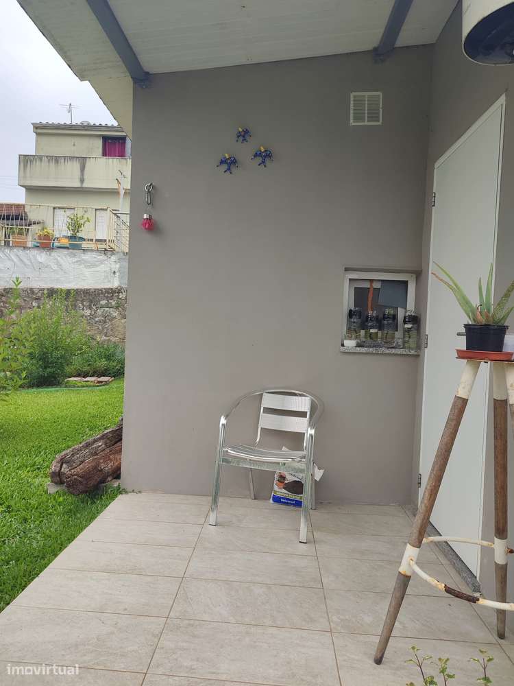 4 casas com tipologias T1, em terreno de  692m2,  à Marina do Freixo-15