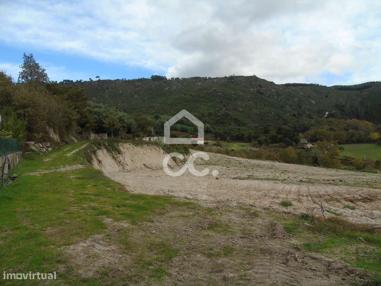 Quinta em Vale de Bouro - Celorico de Basto -  preparada para plantaçã - Grande imagem: 5/25