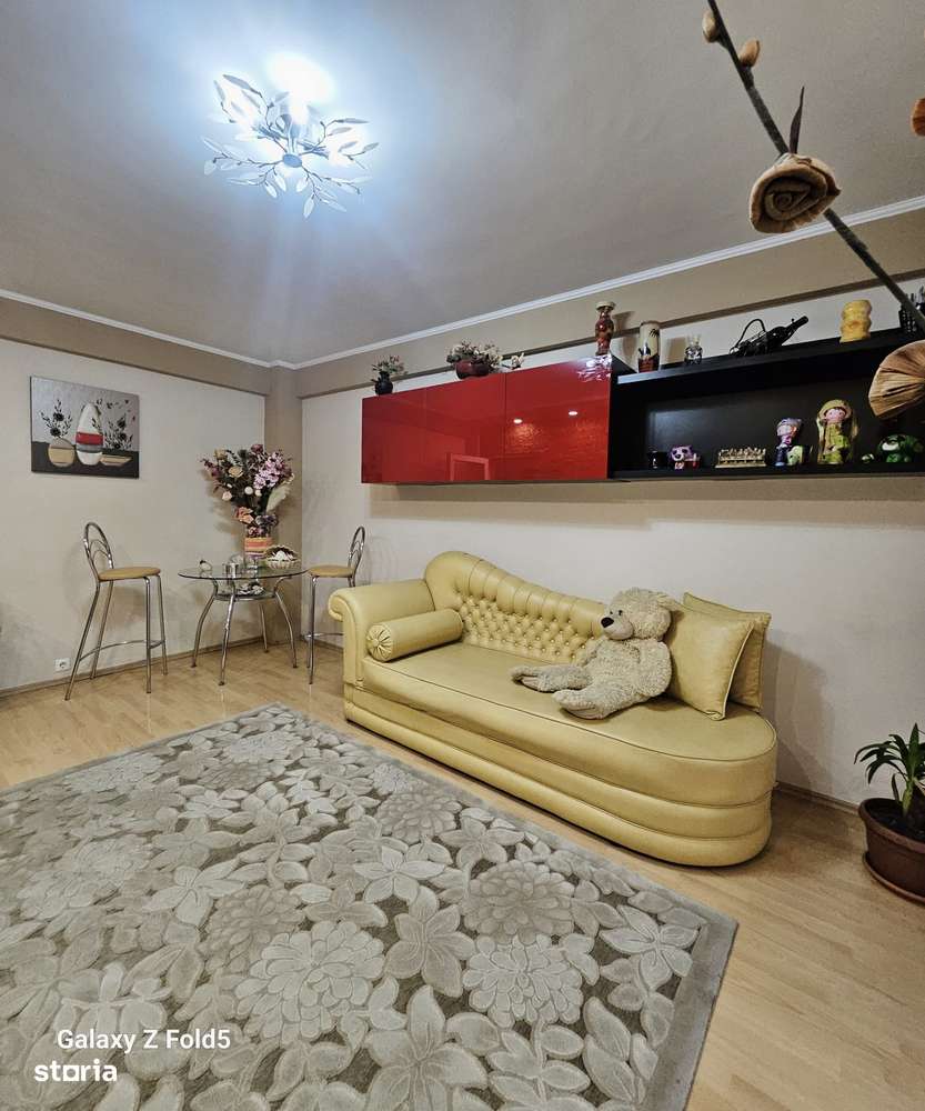 Apartament spațios tip PC – 3 camere, complet renovat, Oradea - Imagine principală: 4/20