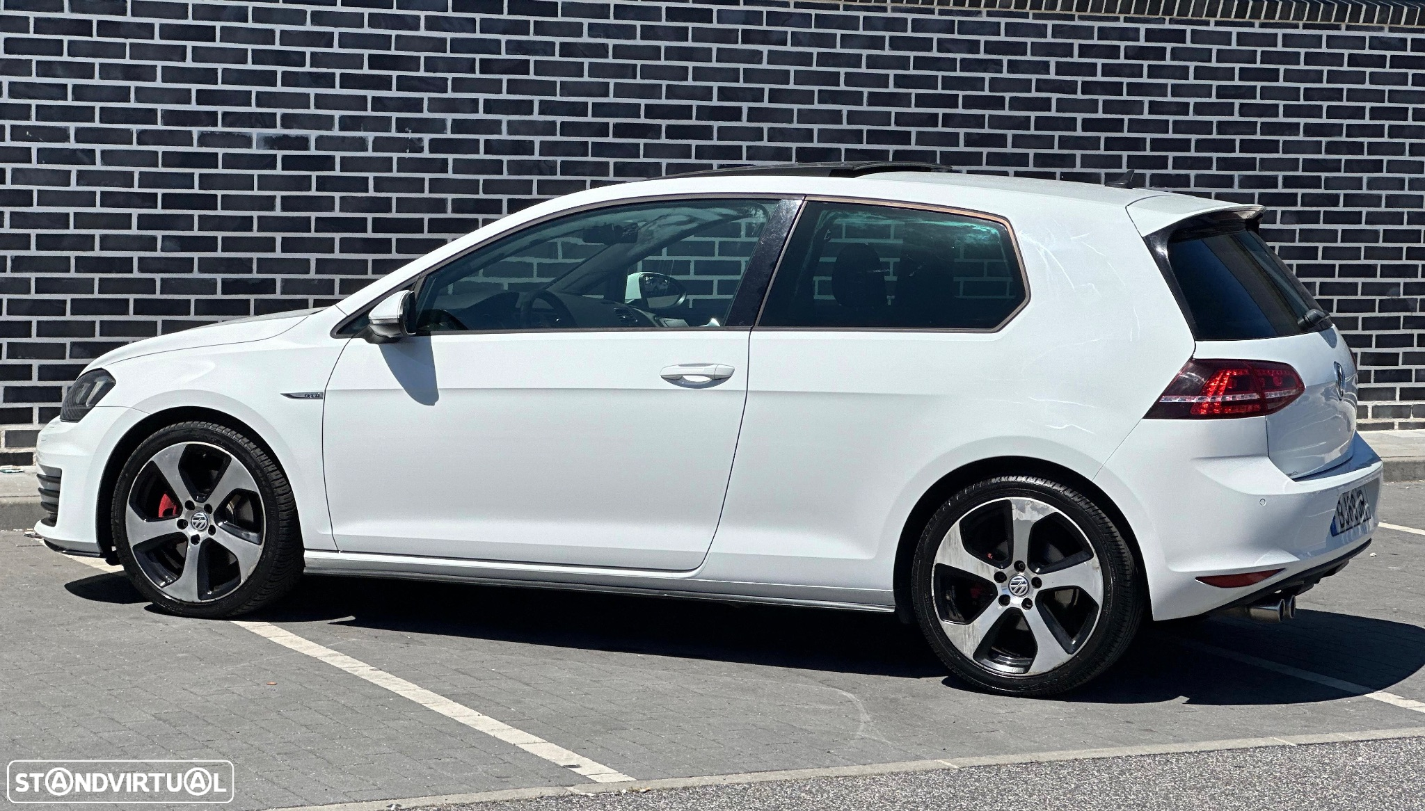 VW Golf 2.0 TDI GTD DSG - 4