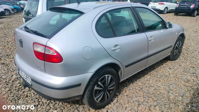 Seat Leon 1.9 TDI Signo - 4