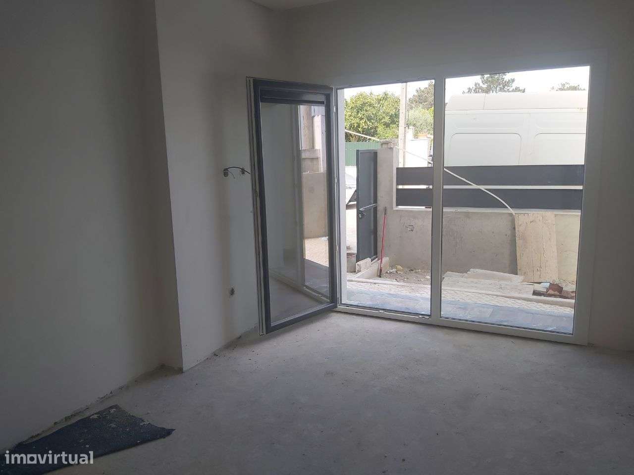 Excelente Moradia Isolada Duplex com 5 Assoalhadas - Grande imagem: 4/29