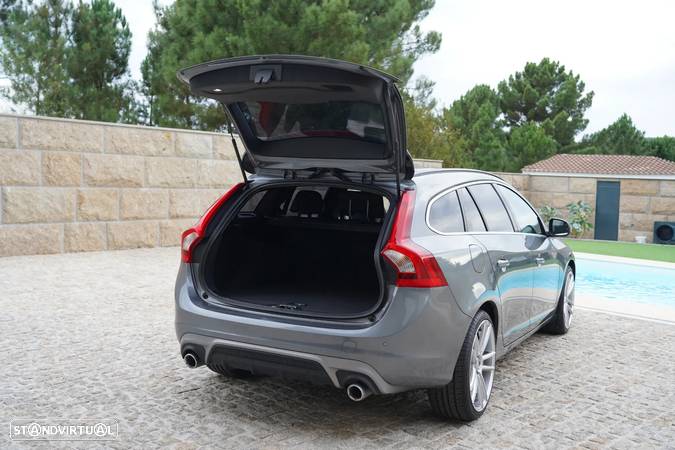 Volvo V60 2.0 D2 R-Design - 6