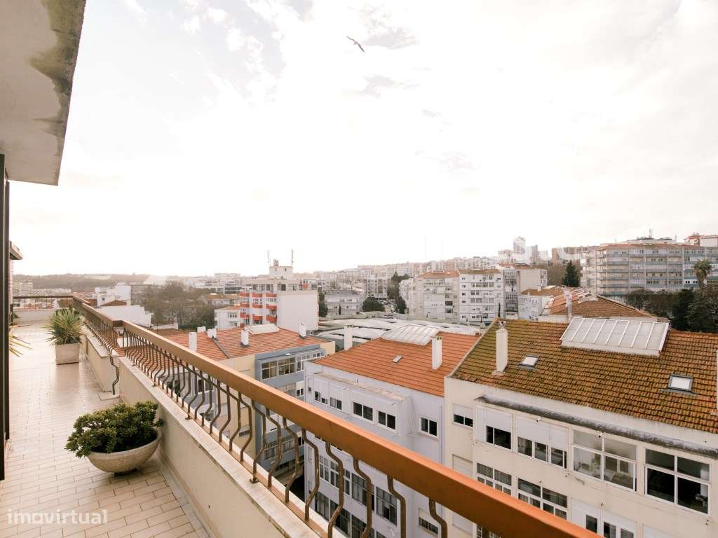 Excepcional apartamento de 4 assoalhadas na Cova da Piedade - Almada-36