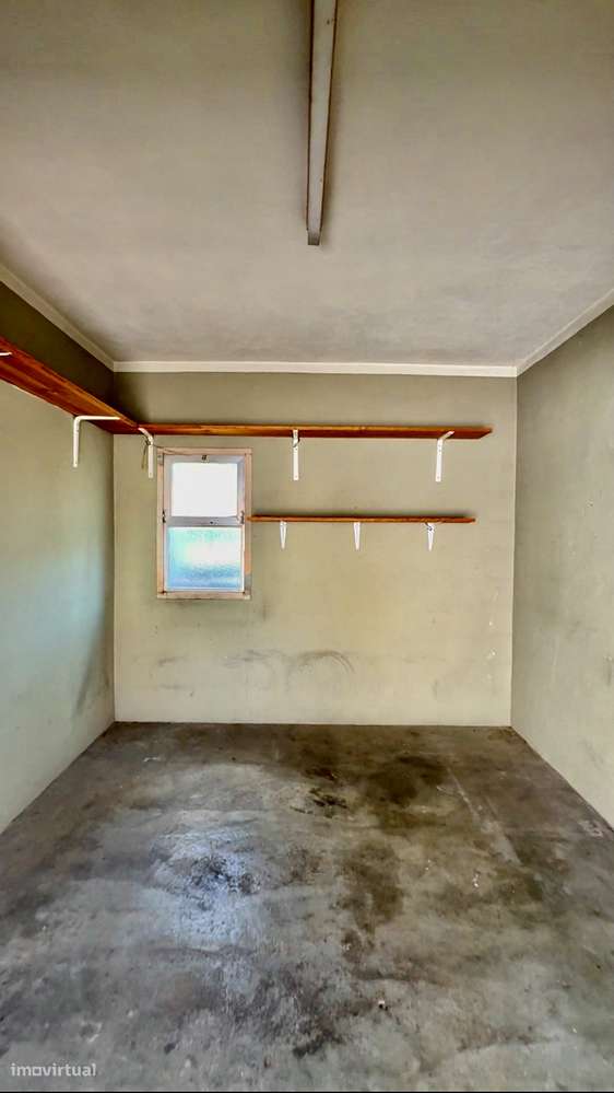 Andar de Moradia T2 | 76 m² | Varanda | Garagem | Porto Salvo-18