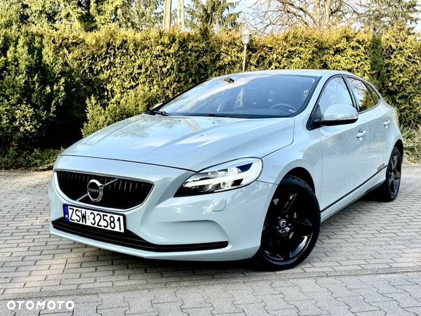 Volvo V40 - 14