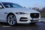 Jaguar XE 2.0 D AWD R-Sport - 4