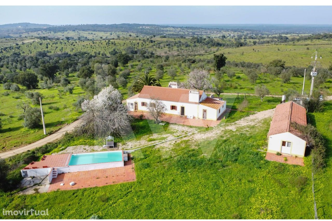 Montargil - Moradia / Monte Alentejano T4 com piscina com vista deslum