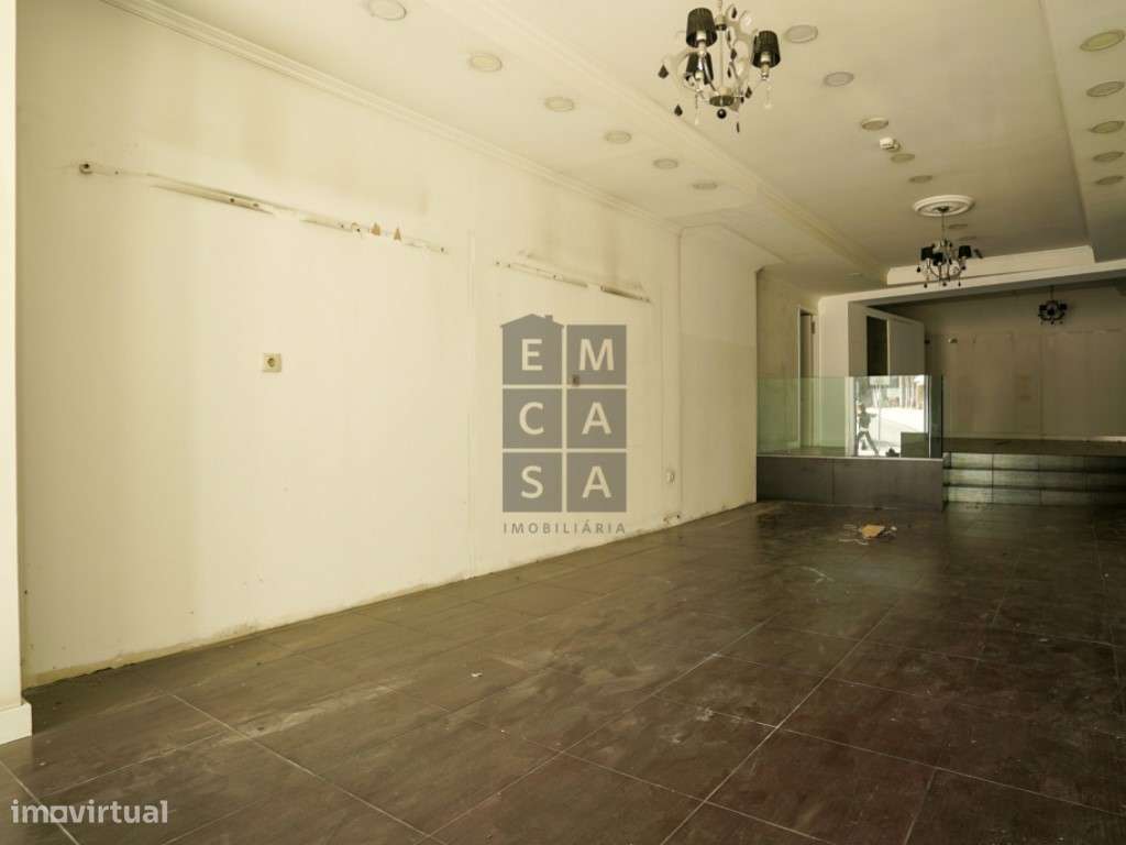 Prédio no centro de Guimarães - Largo do Toural - Grande imagem: 4/40