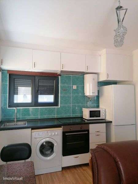 Arrenda-se T1 totalmente Mobilado - Grande imagem: 4/7