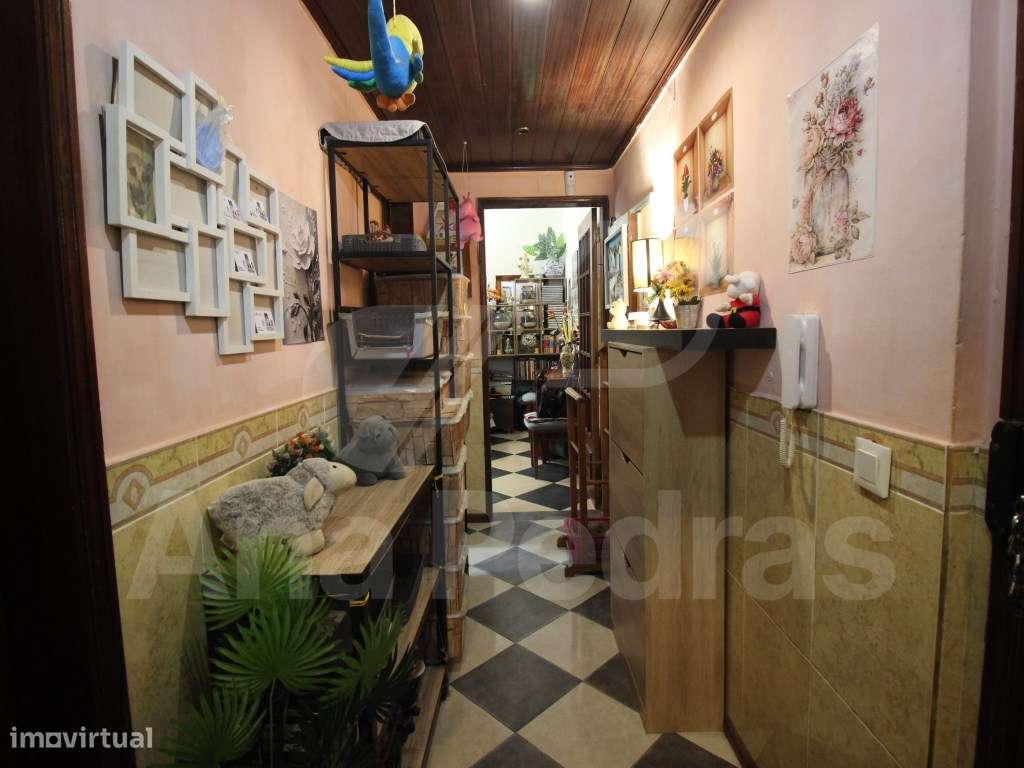 Excelente t1 na Baixa da Banheira. - Grande imagem: 4/13