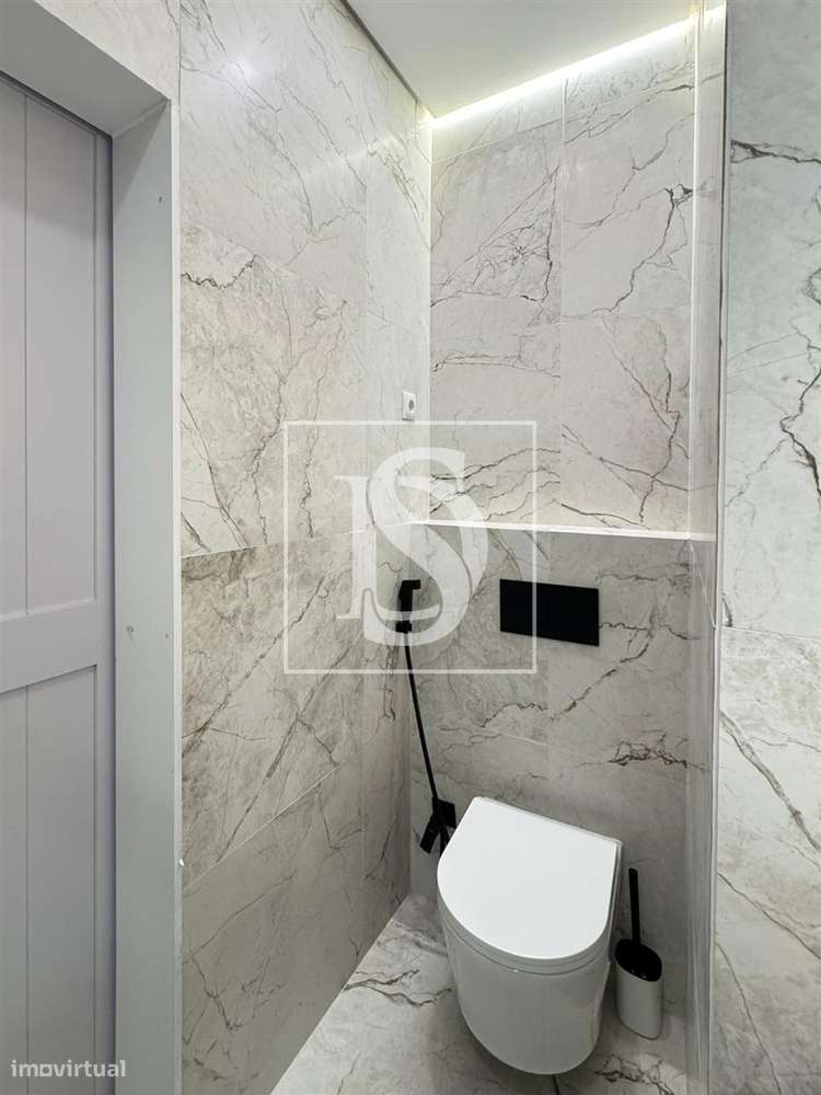 T1 Remodelado e Decorado e Equipado na Av. Defensores de Chaves, Lisbo-19