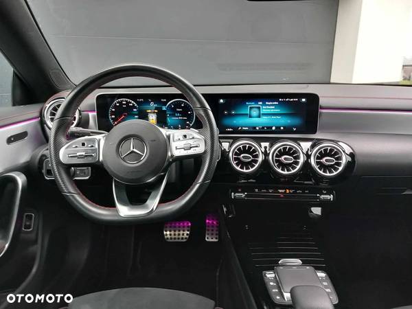 Mercedes-Benz CLA 200 AMG Line 7G-DCT - 8