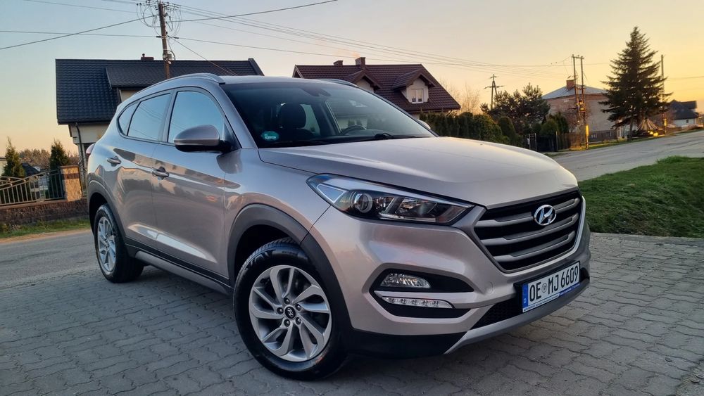 Hyundai Tucson III 2.0 CRDi 4WD Automatik Passion Plus 2016