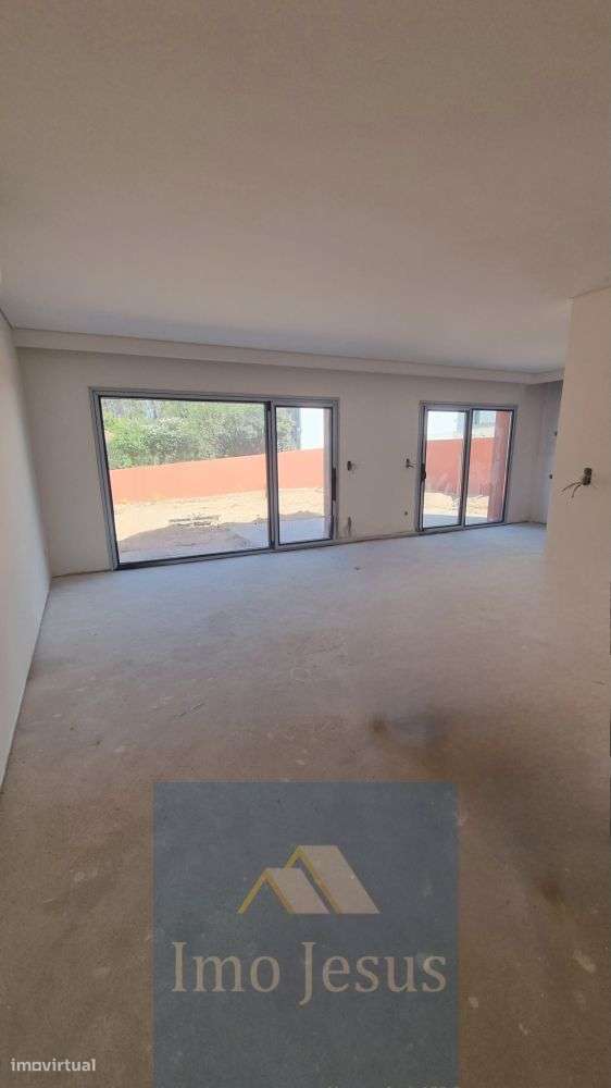 Moradia Terrea T3+1 em Vila Nova de Gaia-17