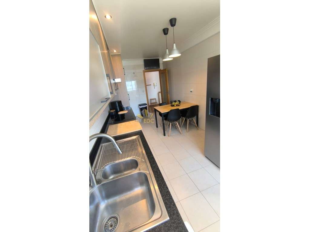 Apartamento Duplex T2+1 com Parqueamento, Arrecadação e Varanda | E...-10