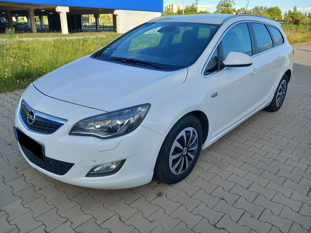 Opel Astra J 2.0 CDTI DPF Automatik Sport 2012