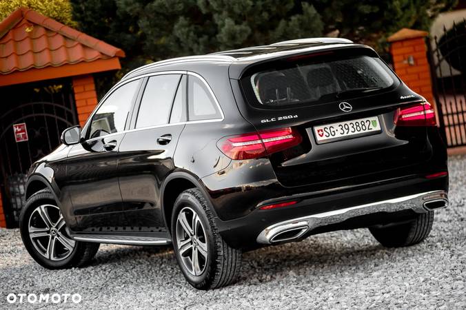 Mercedes-Benz GLC 250 d 4Matic 9G-TRONIC Exclusive - 9