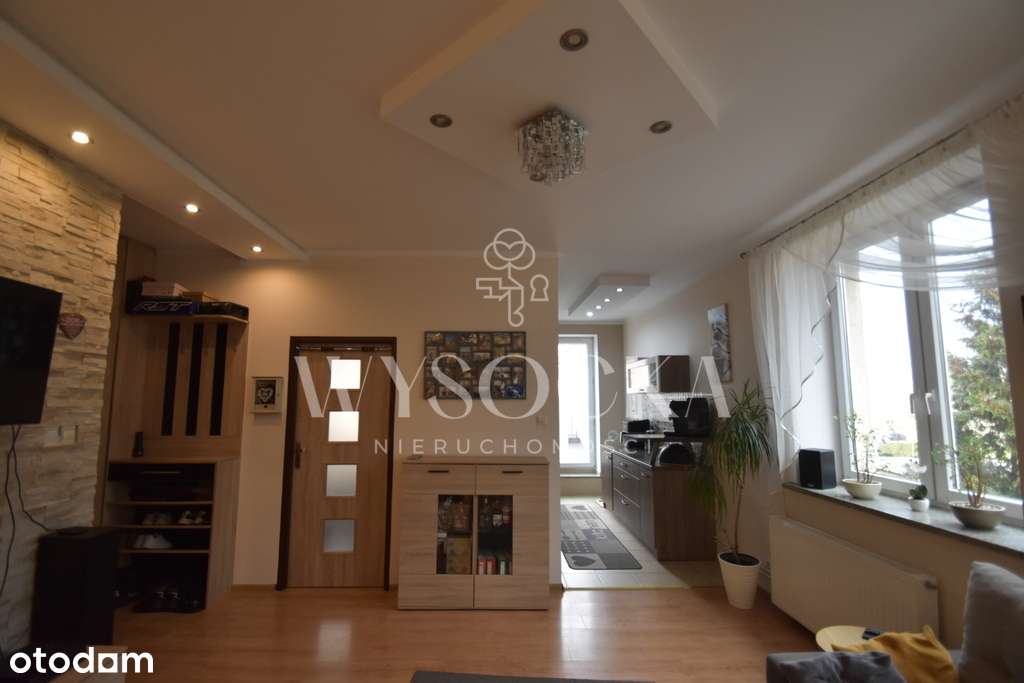 3 pok. z dużym tarasem, do zamieszkania.-2