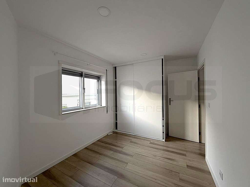 Apartamento T2 renovado com terraço Esgueira - CENTRO-15