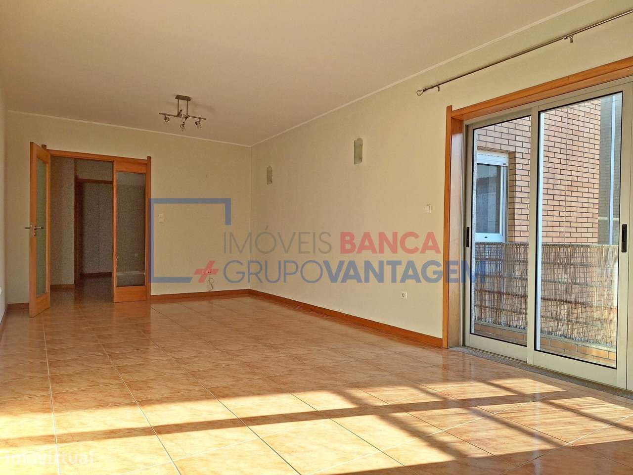 APARTAMENTO T3 - VALBOM - Grande imagem: 4/29