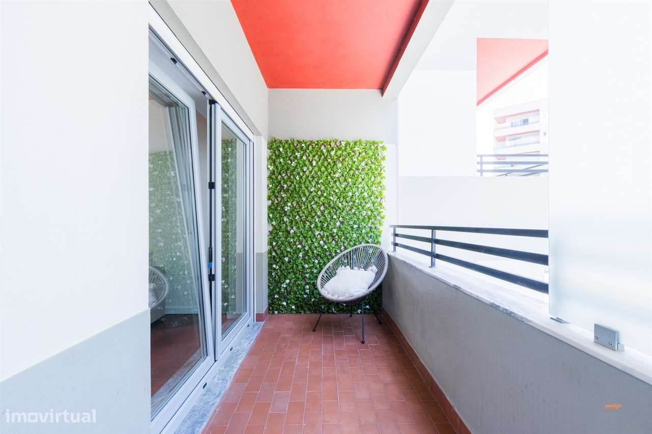 Apartamento T3 com piscina, varanda e ar condicionado-5