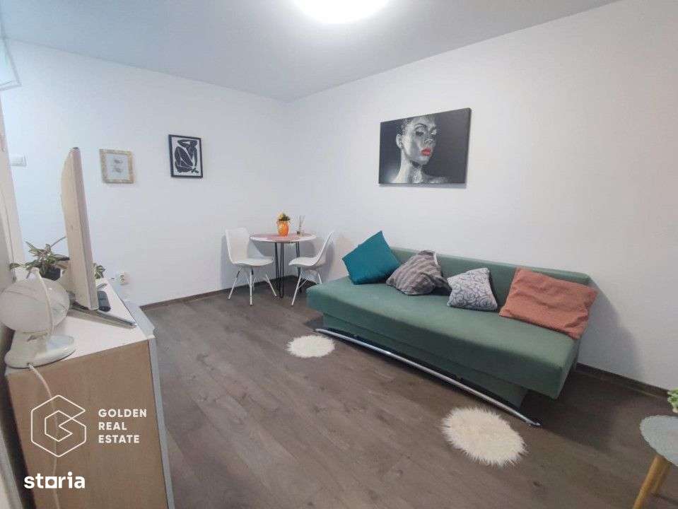 Garsoniera tinereasca, etaj 3, 6 Vanatori - Imagine principală: 2/6