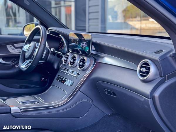 Mercedes-Benz GLC 300 d 4Matic 9G-TRONIC AMG Line Plus - 23