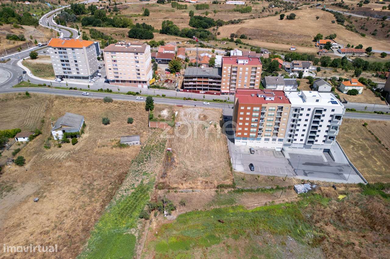 Terreno para construção de prédio - Av. do Sabor - Bragança - Grande imagem: 3/12