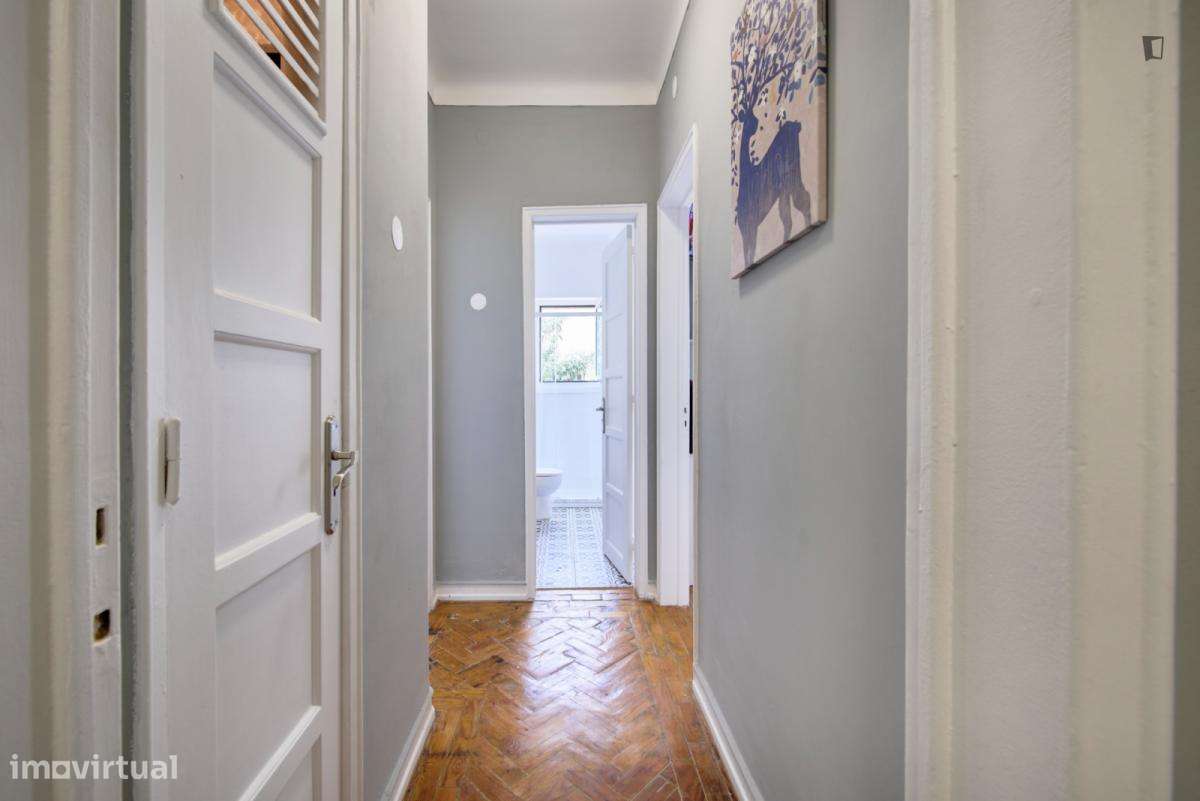 Quarto - localizado em Amadora Lisbon - Grande imagem: 4/10