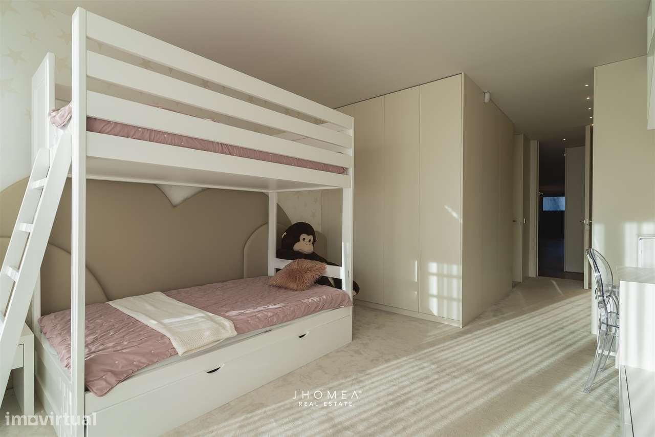 Moradia T5 de Luxo, Aveiro-12