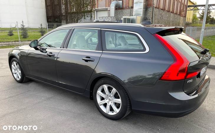 Volvo V90 D3 Momentum Pro - 11