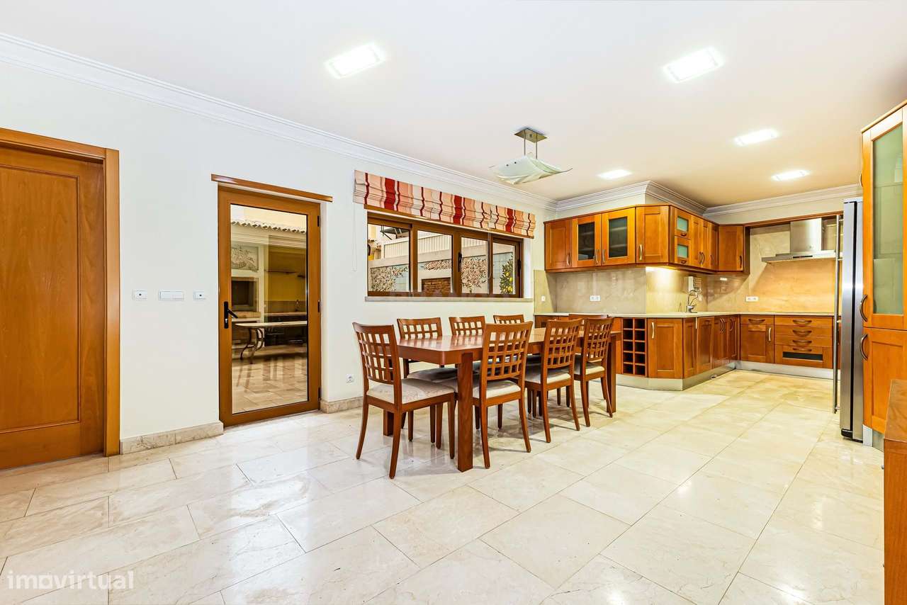 Moradia Familiar T4+1 | Lagoa, Algarve-7