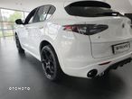 Alfa Romeo Stelvio - 12