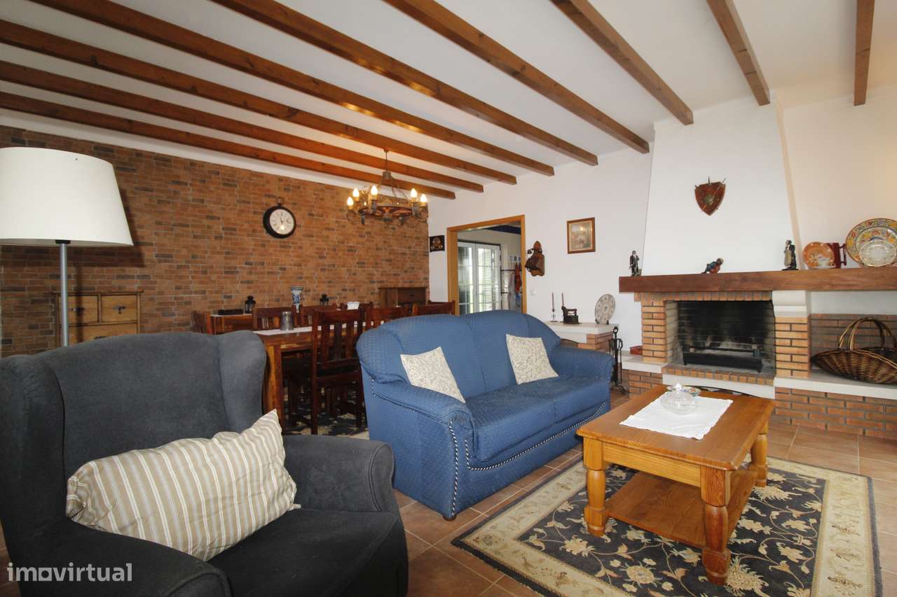 Moradia T4 com Terreno-1