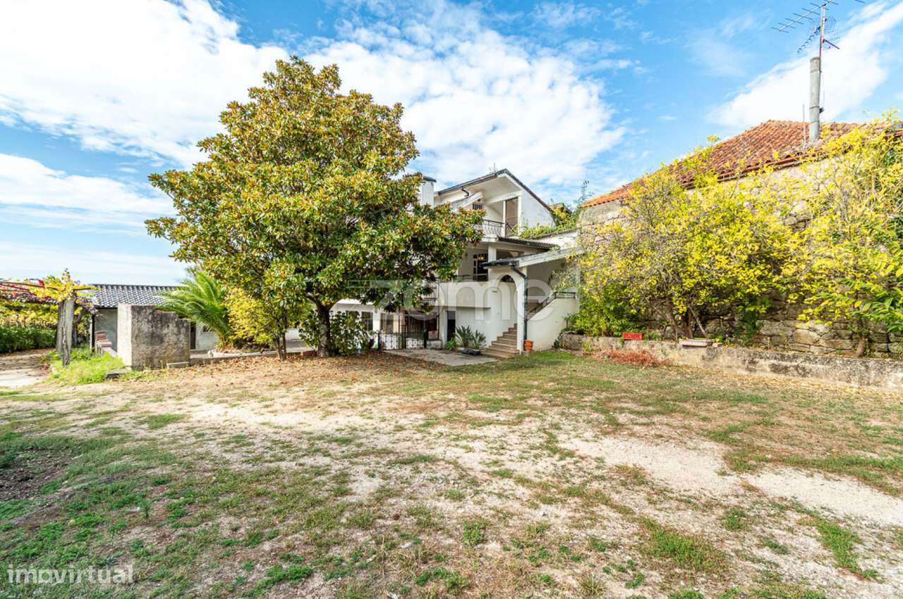 Duas moradias em quinta com produção de vinha em Roussas, Melgaço - Grande imagem: 3/60