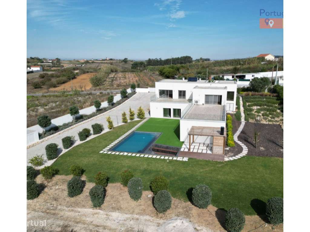 Moradia T4 de Luxo com terreno de 5.300 metros quadrados-7