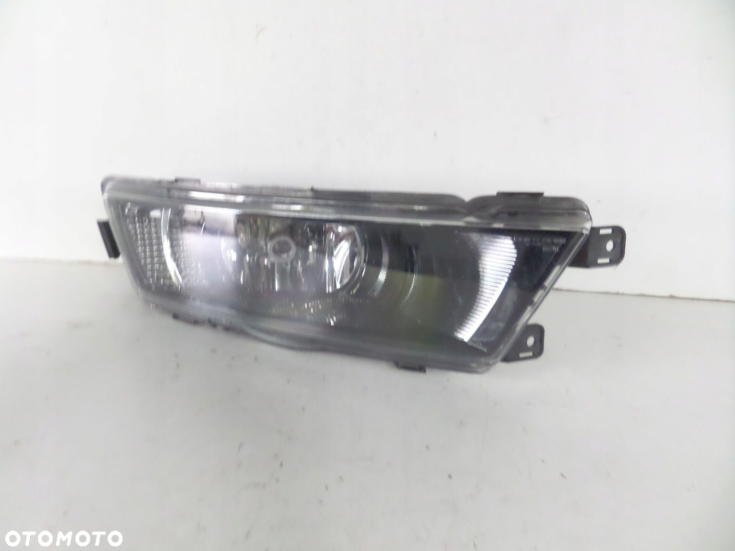 Halogen lampa prawy SKODA RAPID 12-17 - 2