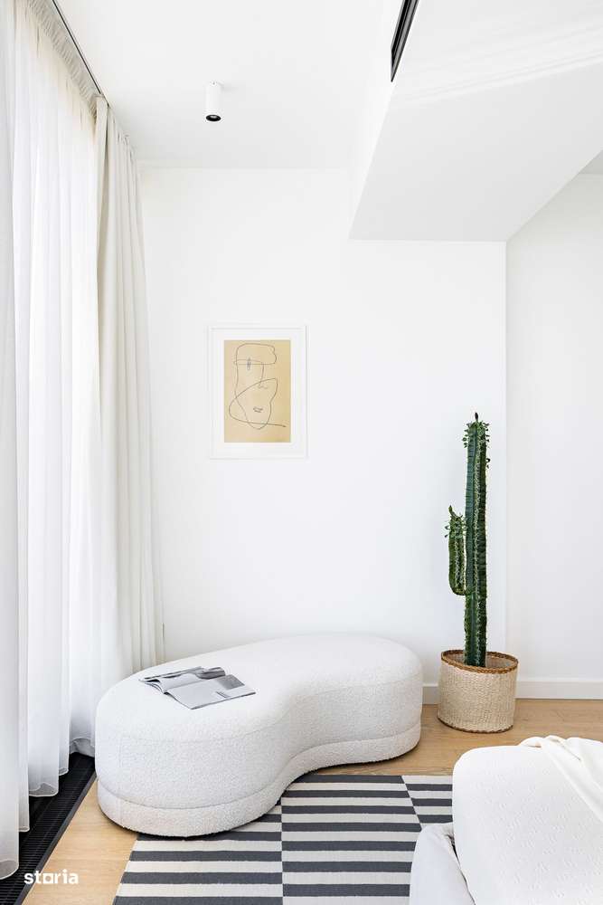 Penthouse cu vedere frontala la mare-6