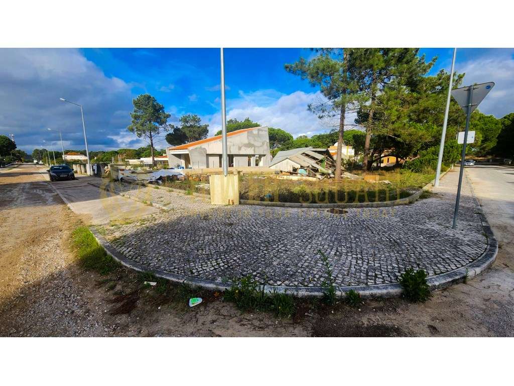 Terreno em Lagoa de Albufeira-8