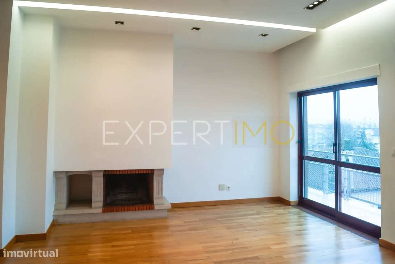 T3 com Elevador, Varanda e Estacionamento no Centro de Pombal - Grande imagem: 5/33