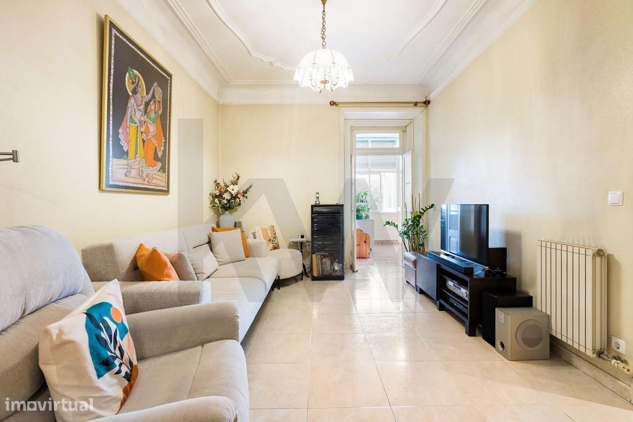 Amplitude e Luz: O Refúgio T4+1 de 123m2 na Alameda, Lisboa - Grande imagem: 4/26