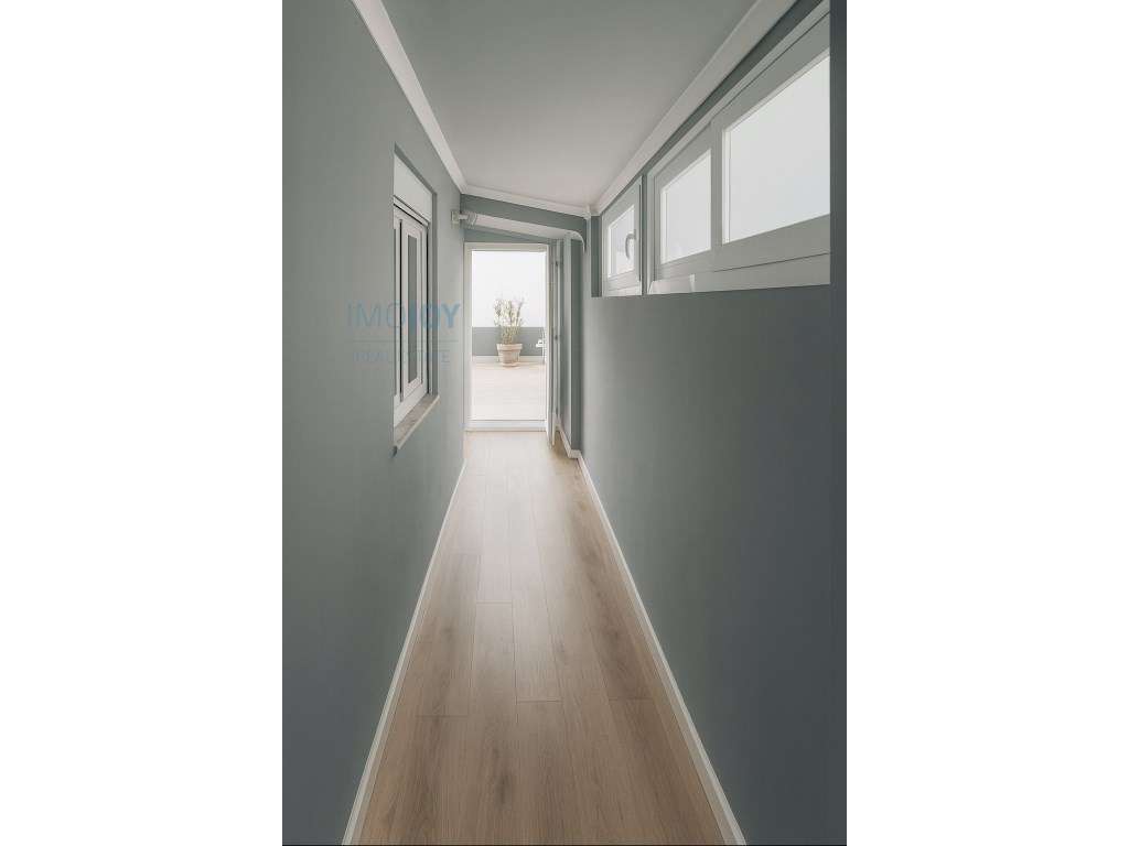 Moradia T1+1 Remodelada para Venda em Benavente - Grande imagem: 4/26