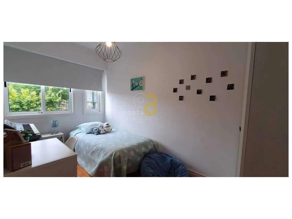 Moradia Bi-Familiar T4 + T2 com espaços exteriores | Viso, Porto-5