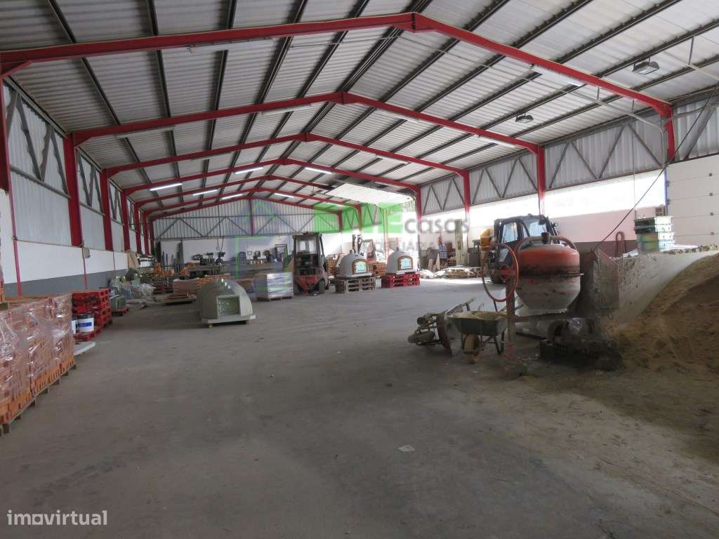 Armazéns Industriais em Maxial-12