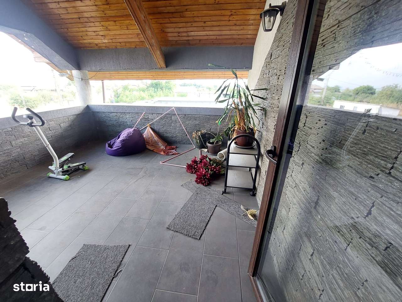 COMISION 0 Vila 227 mp utili, 1300 mp teren, 5 camere Comisani-13