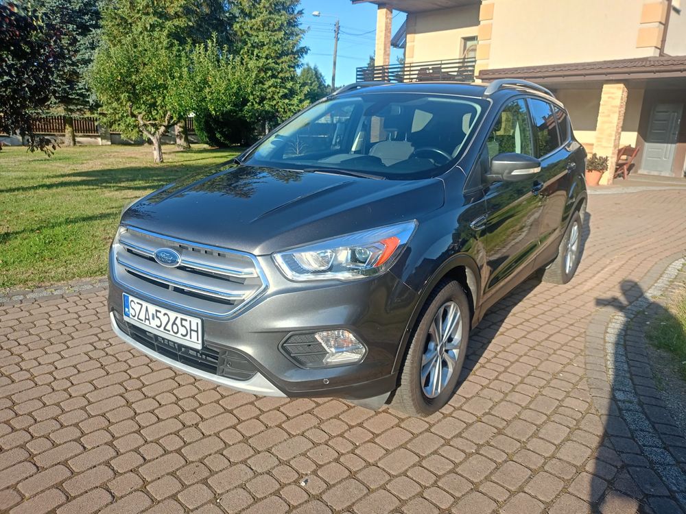 Ford Kuga II (2012-) 2.0 TDCi 2x4 Black & Silver 2017
